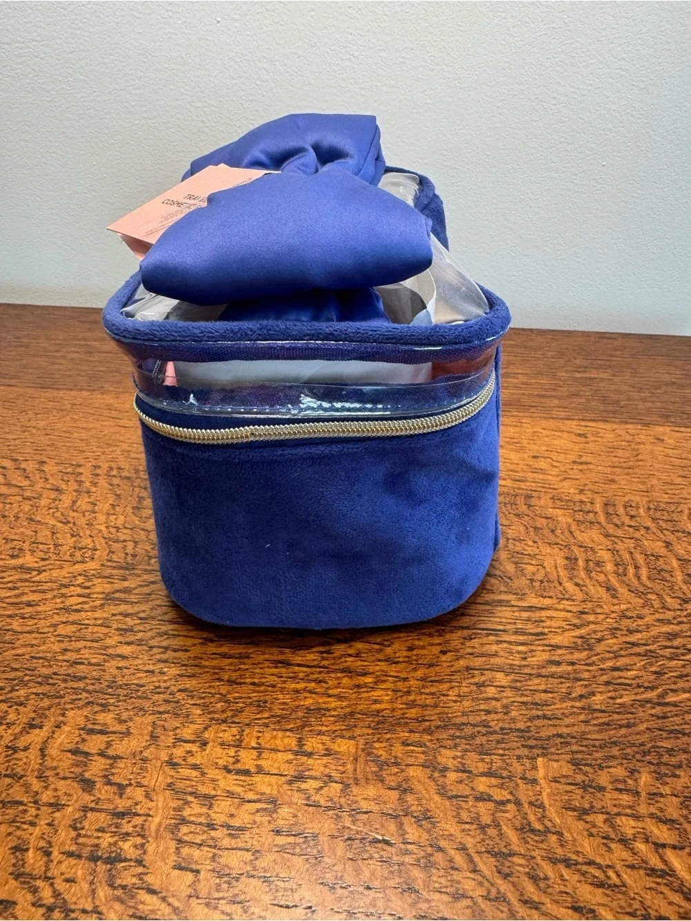 NWT Juicy Couture Royal Blue Velvet Bow Cosmetic Case with Beauty Items